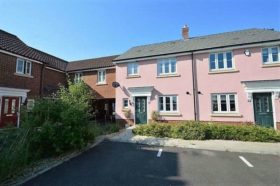 3 bedroom Terraced for sale